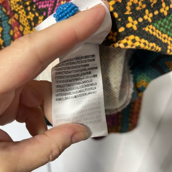 Farm Rio Oversized Collared Pullover sweatshirt with beaded buttons size XL - Picture 6 of 9